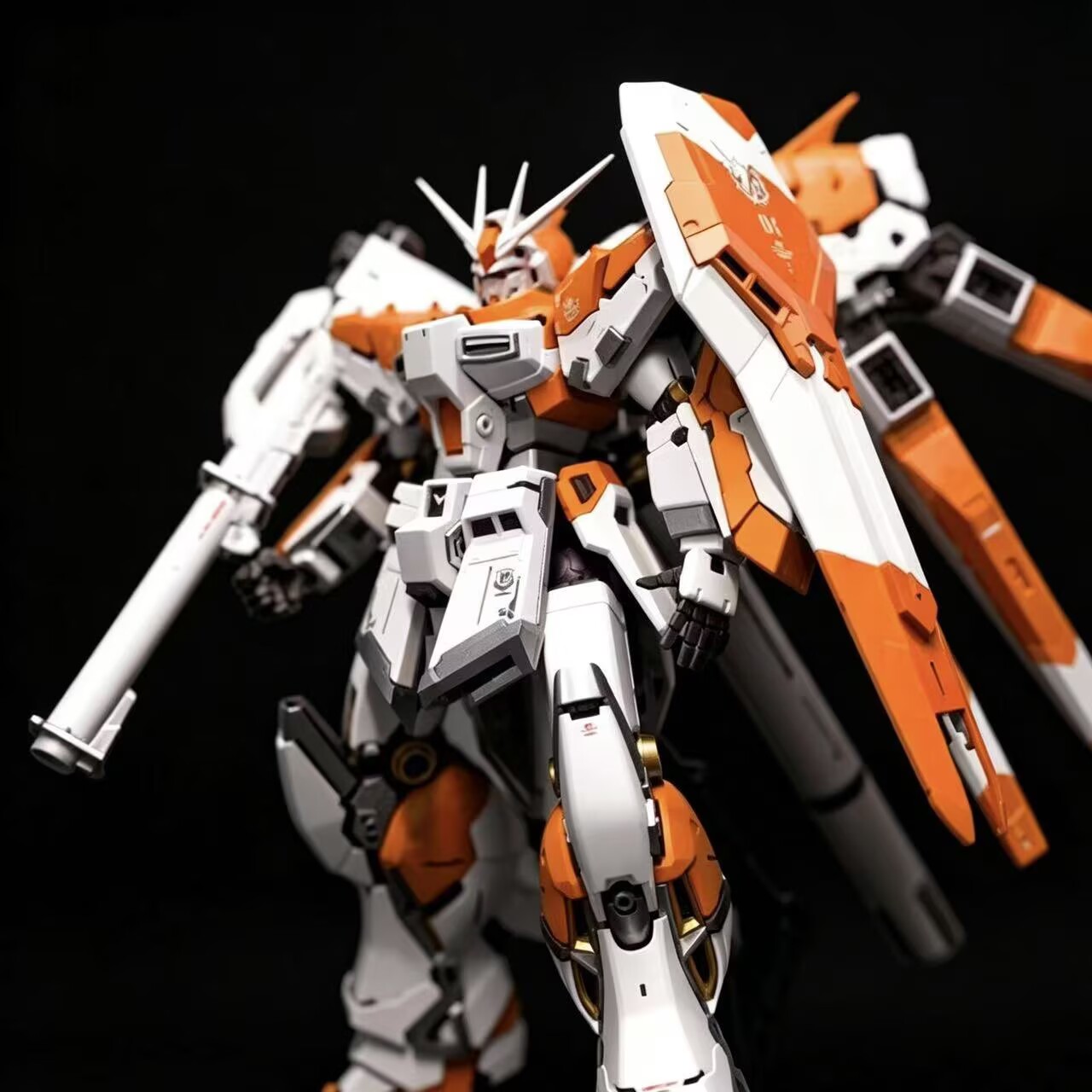 ZHUJIANG モデル Rg マナティー 1/144 Hi - Bandai Model Gundam Rg のレビューと価格