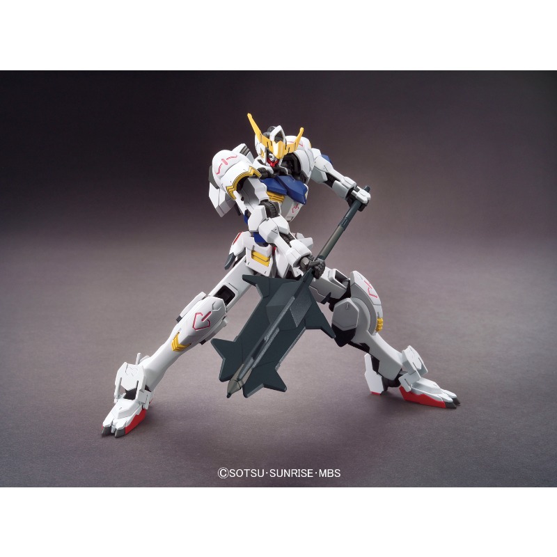 バンダイ 100% 本物のガンダムモデルキットアニメフィギュ - Bandai Model Gundam Hg のレビューと価格
